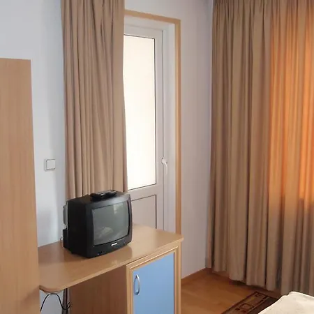 Hotel Tihiqt Kat *
