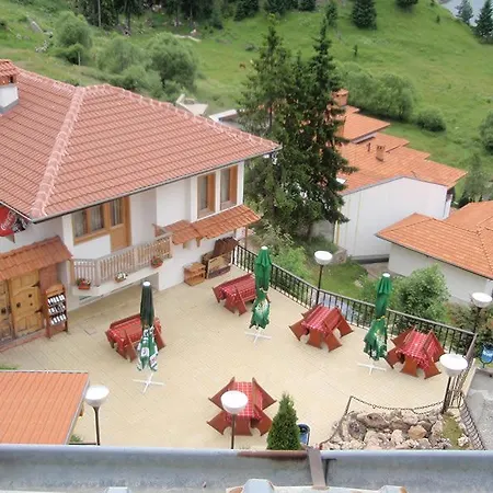 Tihiqt Kat Hotel