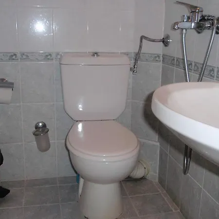 Hotel Tihiqt Kat Dospat