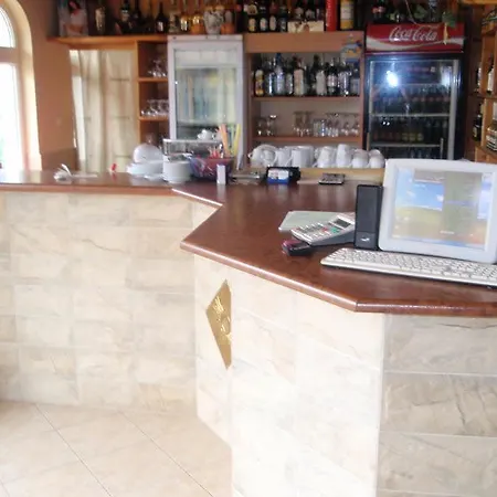 Tihiqt Kat Hotel