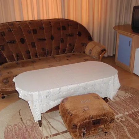 Tihiqt Kat Hotel *