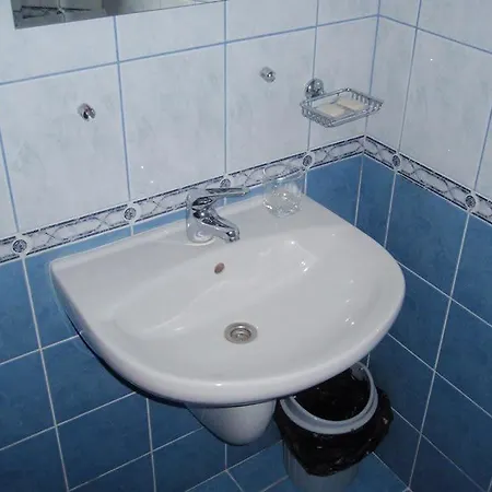 Hotel Tihiqt Kat Dospat