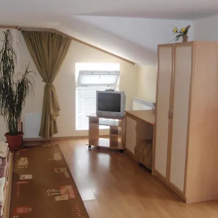 Hotel Tihiqt Kat Dospat